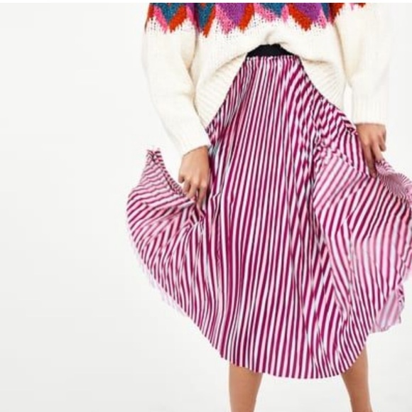 Robe Midi Ajustée Zara Trafaluc - Rayures Rouge, Blanc, Bleu, Taille L